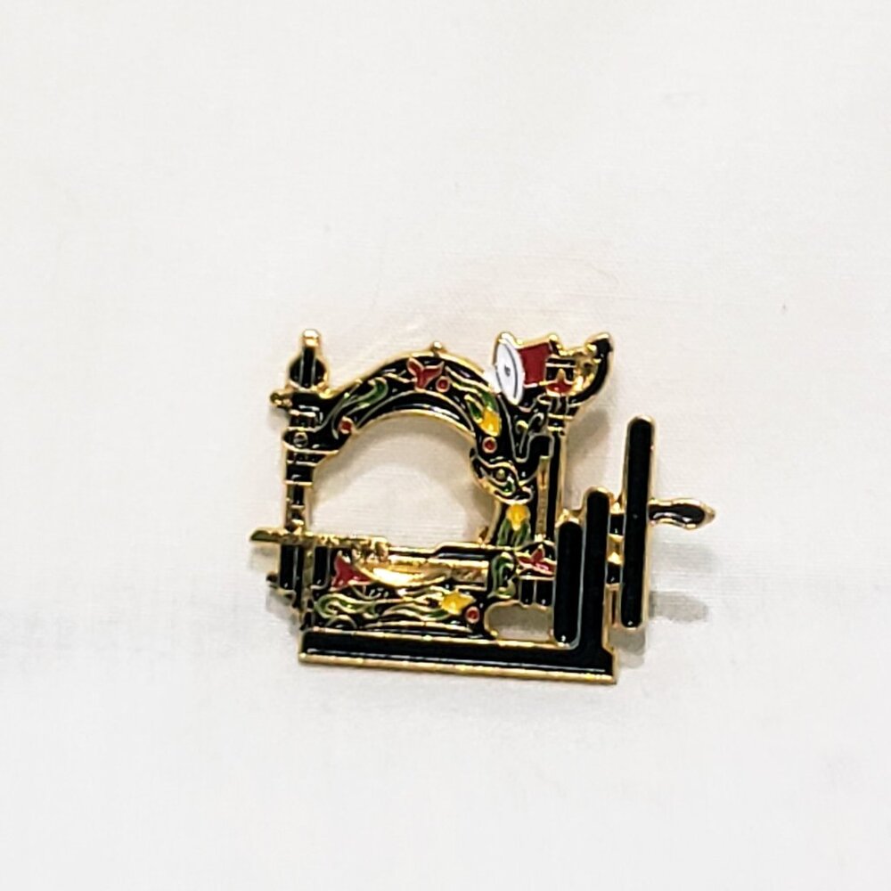 Sewing Machine Flowers Enamel Lapel Hat Pin 1" Metal Enamel Wilcox 1882